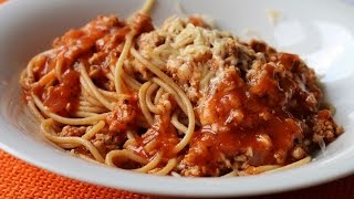 Spaghetti z mięsem mielonym i sosem pomidorowym szybki przepis
