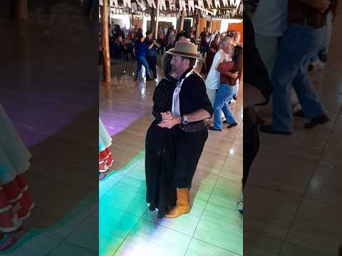 nos idosos de Porto Barreiro no Paraná.Brasil #shotrs #baile #dancarinos