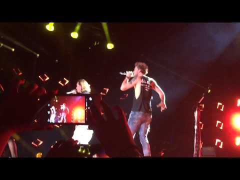 Florida Georgia Line - This Is How We Roll - CMA Fest 2015 (HD)