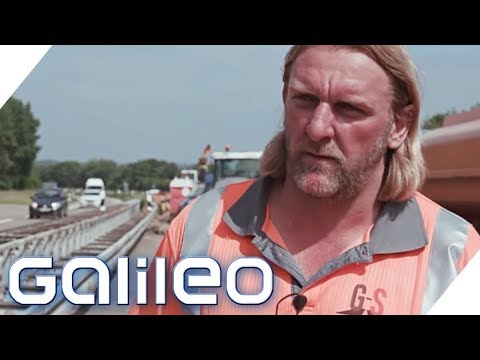 Bier während der Arbeit? Welche Klischees über Straßenbauarbeiter stimmen? | Galileo | ProSieben