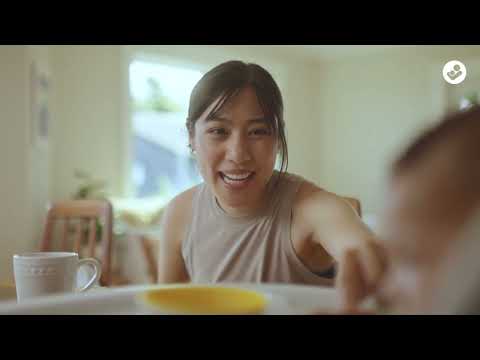 Maxi Cosi Minla Lifestyle Video