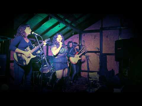 AC/DC's Touch too Much by Juanas Trucks - Feb 26 / Villa Pehuenia Neuquén