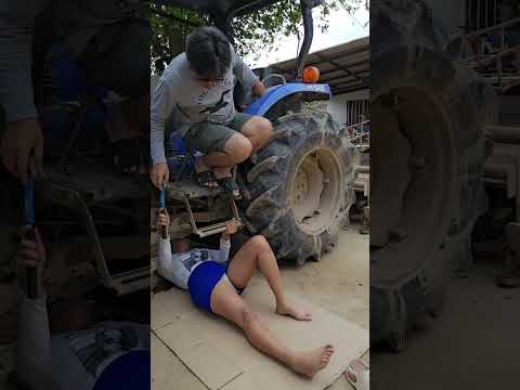 ซ่อมรถไถก่อน #funny #comedy