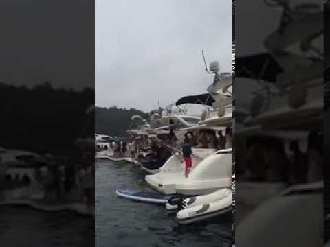 Kungs vs Cookin’ on 3 Burners - This Girl (saxophone version) in Brazil