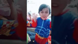 Download lagu Tik tok anak 3 tahun nga sindir ini nga sindir itu kita cuma tatawa mp3