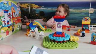 LEGO DUPLO Семейный парк аттракционов (10841) - відео 3