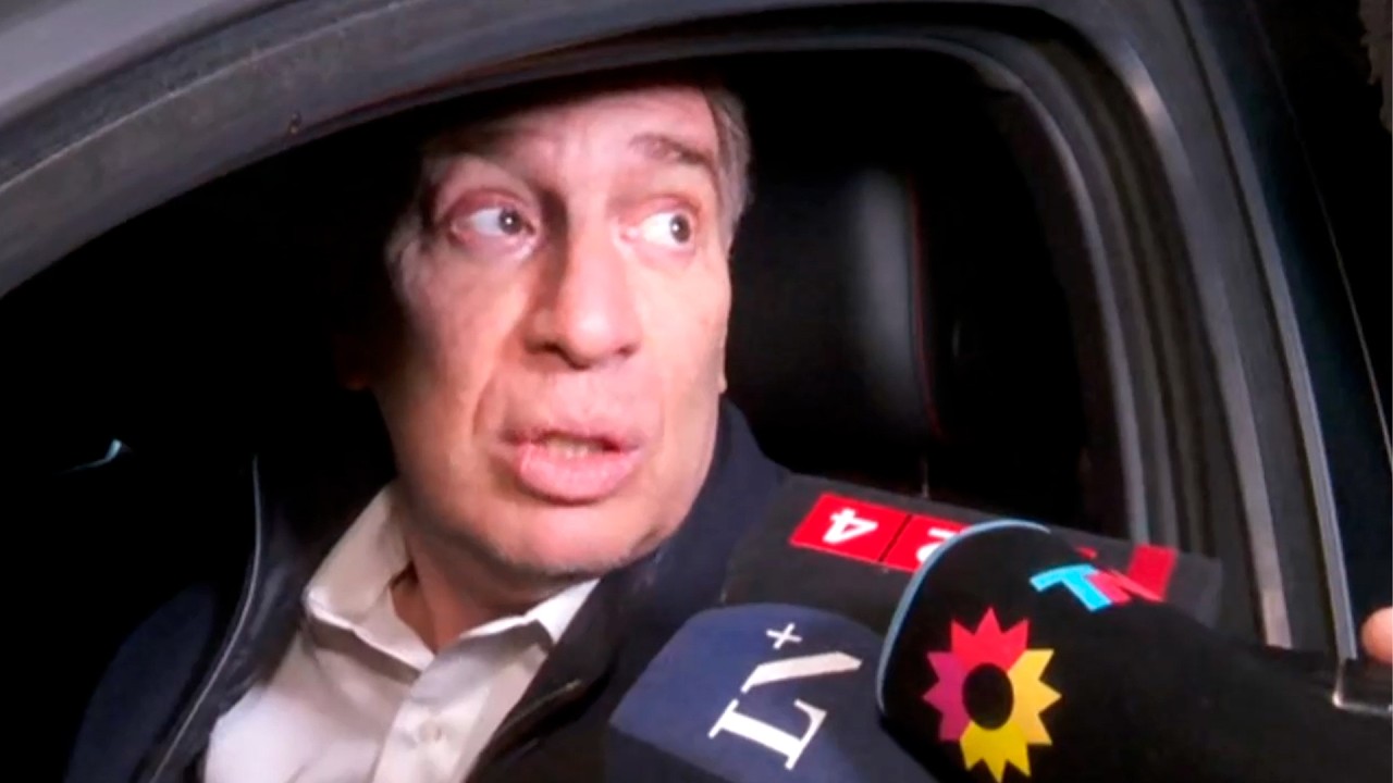 Renunció Manuel Adorni como Jefe de Gabinete y lo reemplazará Diego Santilli