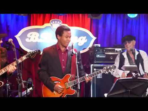Jimmy Vivino's NYC Blues Revue ft King Solomon Hicks - Everyday I Have The Blues -9-6-17 BB King, NY