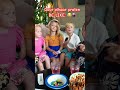 Wanneer de kids tegelijkertijd wat willen zeggen ? #short #shorts #debellingas