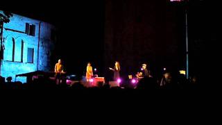 NOUVELLE VAGUE - ROAD TO NOWHERE