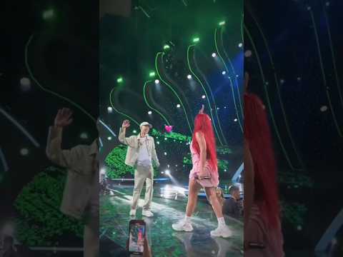 Cris MJ & Karol G - Una noche en Medellin