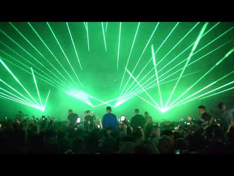 Hit Me With Those Laser Beams! (Integral Laser Display)