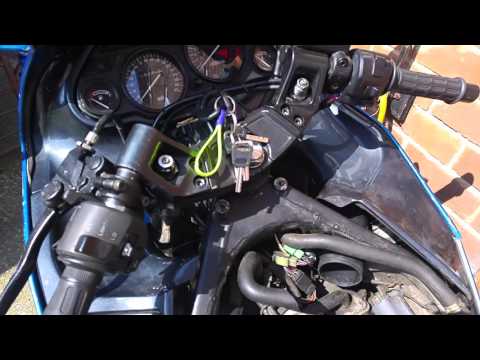 Whats wrong with my Kawasaki zzr600 motorbike?