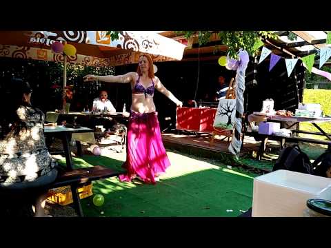 Břišní tanečnice Abrahámovi 2017