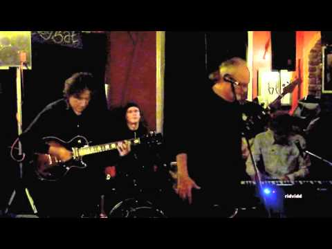 Grapevine Blues Band -  Route 66  - Belle Vue  -  Dec  2011