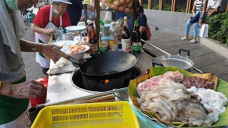 thai master chef! fried pork egg rice - thai street food