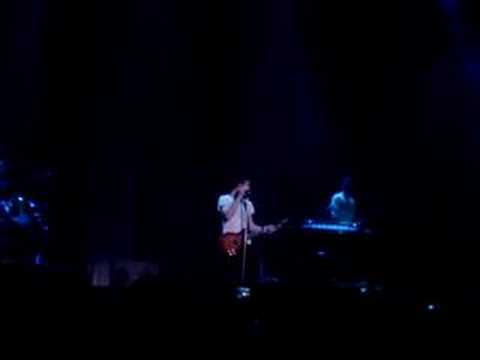 Maroon 5 in Singapore 2008  - Won't Go Home Without You