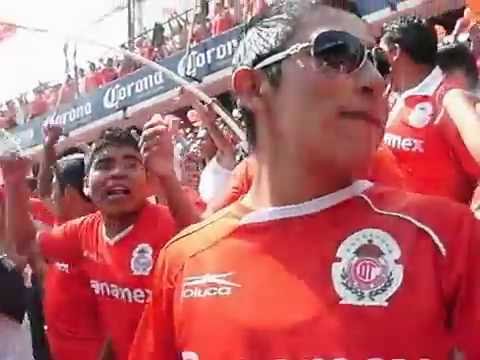 "porra del toluca dale dale roooo" Barra: La Perra Brava &bull; Club: Toluca