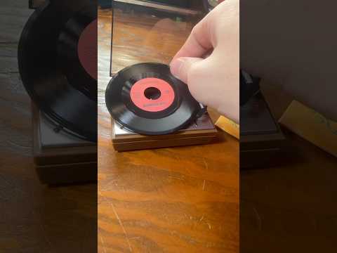 Der neue kleinste „Plattenspieler“ ist irgendwie Betrug #vinyl #schallplatten #vinylplayer #hifi ...