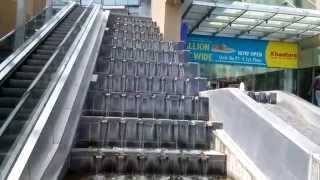 preview picture of video 'Seasons Mall Pune'