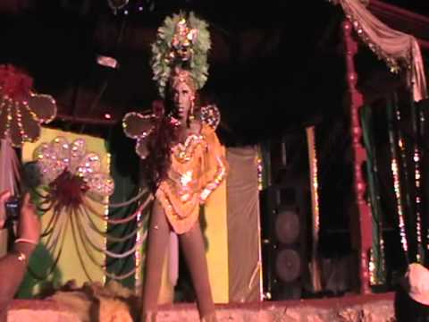 Madam Caridad. Transformista Cubana HAILA