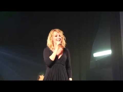 Iveta Bartošová ♥ Nekonečná ~ Vánoční koncert v Praze ~ 20.12.2010 ~ HD