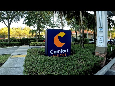 Hotel Comfort Suites - Miami, Florida. Room, Facilities and Breakfast. January 2025