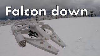 スター・ウォーズのミレニアム・ファルコンのドローンを作った猛者が 