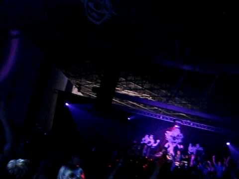 Skins Party @ Liège (Pink A Pad's - Thunderstruck & Pink Is Back)