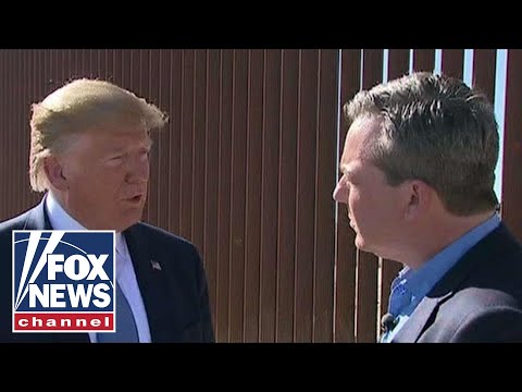 独占的に。トランプ氏は国境でフォックスニュースのエド・ヘンリー氏と話す (Exclusive: Trump talks to Fox News' Ed Henry at the border)