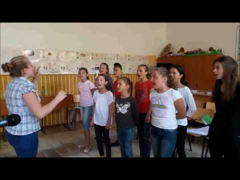 Oamenii se nasc atât de mici