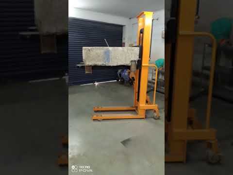 Manual Industrial Stacker