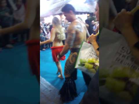 Danse Hawaï et tahicienne (spécialité du pays)