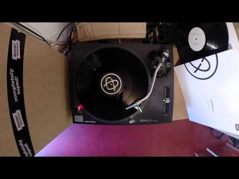 ComixXx - Can U Feel? (Vinyl Mash Up Version)