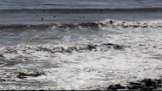 preview picture of video 'surfing shell beach'