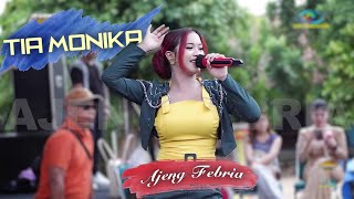 Download lagu TIA MONIKA ~ Voc. AJENG FEBRIA. ~ Cover Jevanza Music Live SMAN 1 Berbek mp3