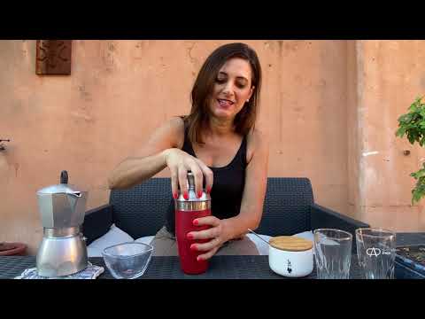 Make a Caffe Shakerato with Ciao Bella