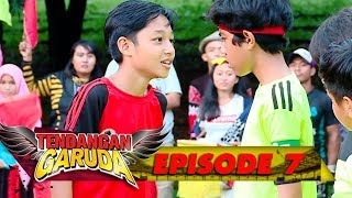 Download lagu Mantap! Iqbal CS Berhasil Mengalahkan DRAGON FC Timnya Rio - Tendangan Garuda Eps 7 mp3