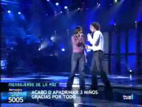 Padrinos para el triunfo   Escondidos