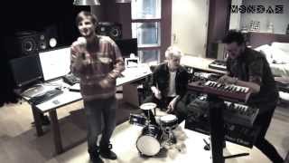 Mondae - Sunglasses video