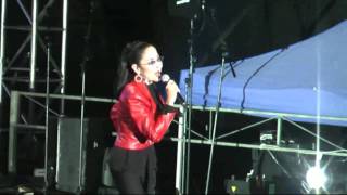 Download lagu Anita Sarawak - Dont Cry for Me (Argentina) mp3