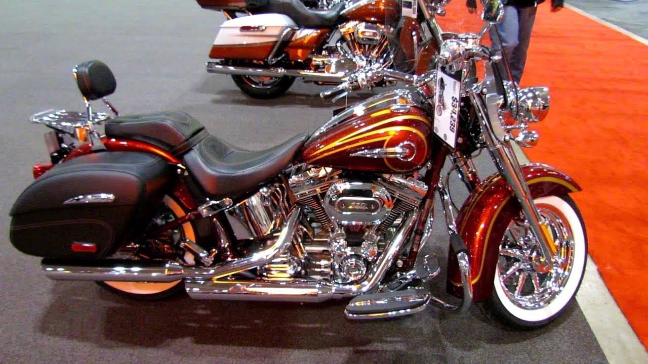 2014 Harley-Davidson CVO Softail Deluxe Walkaround - 2014 Toronto Motorcyle Show