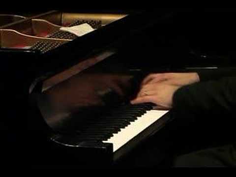 Alexander Gavrylyuk plays Rachmaninoff (vaimusic.com)