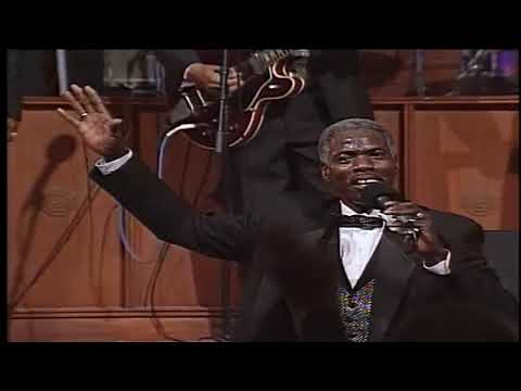 I Can't Give Up - Live In Birmingham Lee Williams & The Spiritual QC's