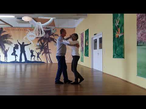 Cha Cha Cha Damensolo an der rechten Hand Opening out 2020