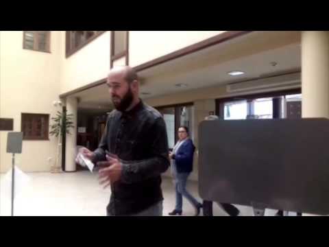 Carlos rompe su voto