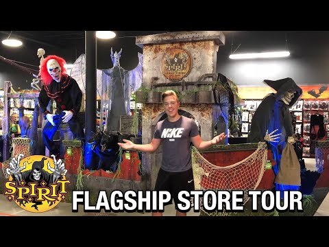 Spirit Halloween 2019 flagship store tour