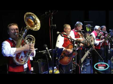 Orginal Almrauschklang -- 45 Jahre -- Frühschoppen Teil 1