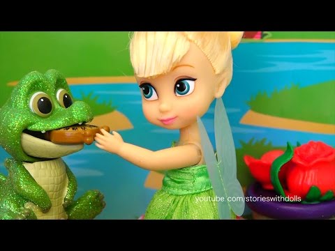 The Teacher is the Evil Queen ! Elsa and Anna Toddlers Toys and Dolls ! Sniffycat Disney Princesses Video