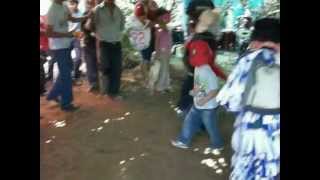 preview picture of video 'mi bb dante en el carnavalito de sn. juan cabeza del rio.'